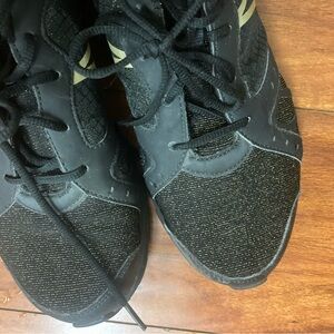 Ryka Black and Gold women’s Athletic Shoes